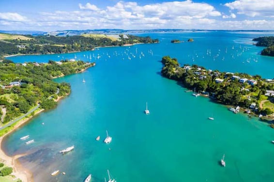 Auckland sugar dating in Waiheke Island